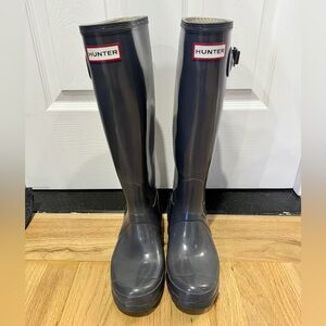 Hunter Original Tall Gloss Gray Boots Size 6